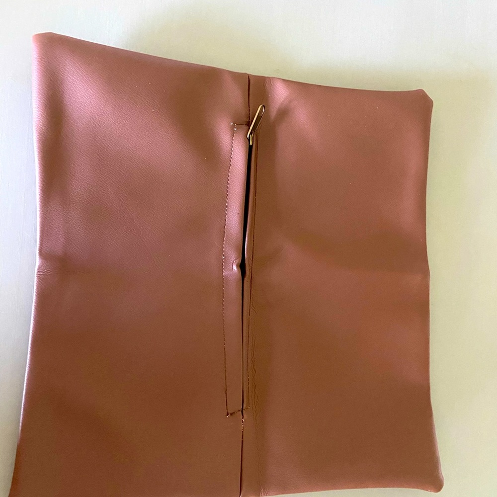 100% genuine brown leather pillow cover. 12” X 12”. Zipper back. Ready to fill.